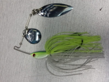 WHITE CHARTREUSE